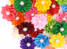 Load image into Gallery viewer, Puppy Hair Bows Flower with Pearl